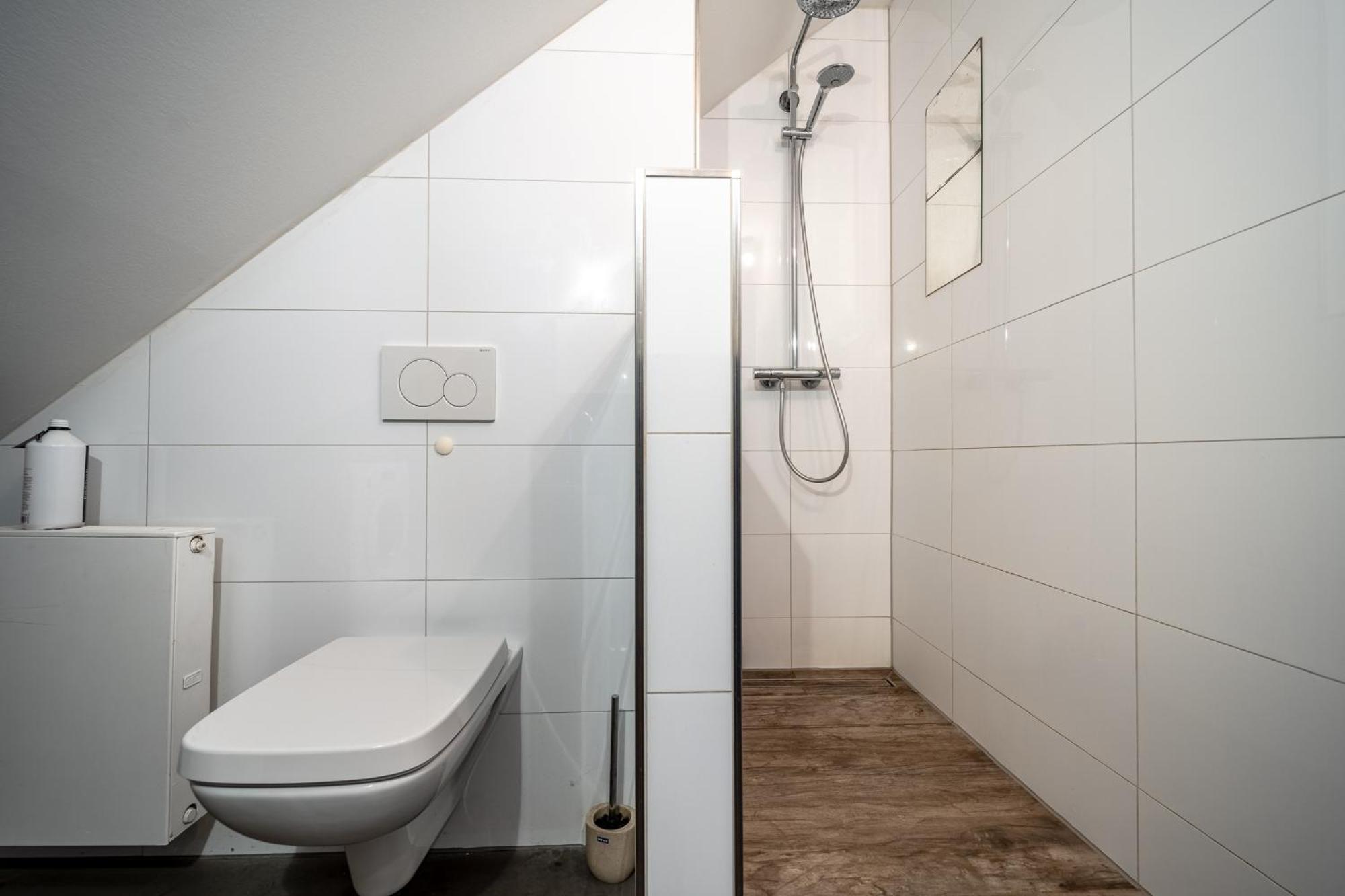 Kleines Maisonette- *
